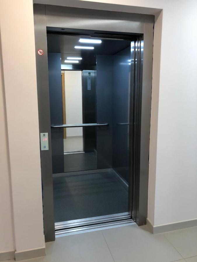 Apartament U Maksa W Slonecznych Apartamentach 尤斯托尼莫斯基 外观 照片