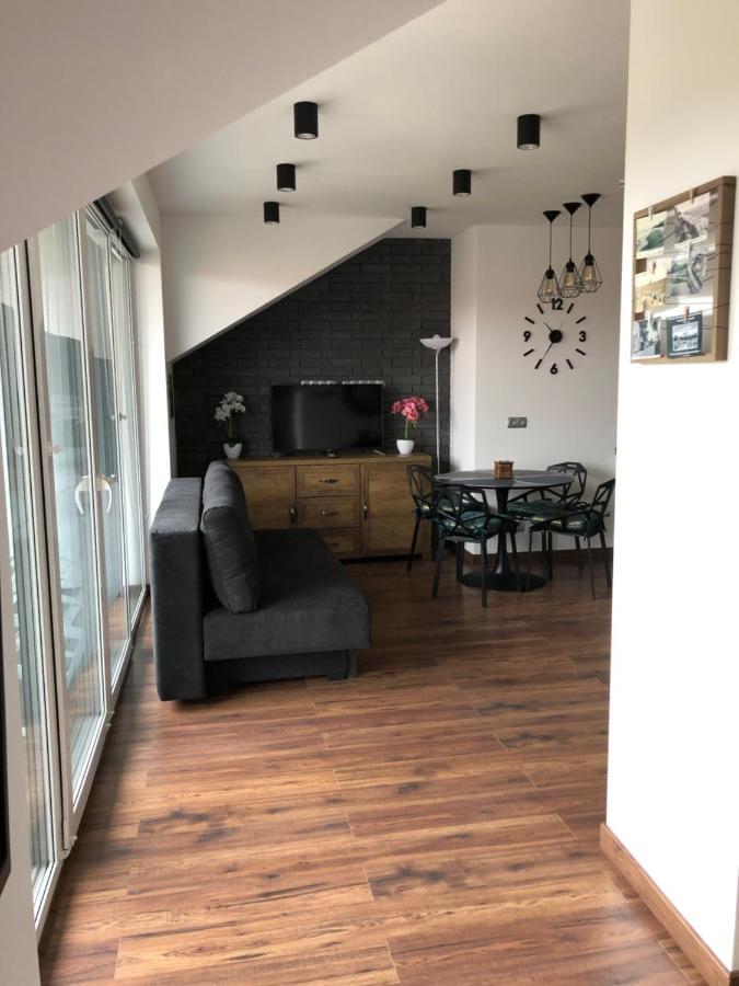 Apartament U Maksa W Slonecznych Apartamentach 尤斯托尼莫斯基 外观 照片