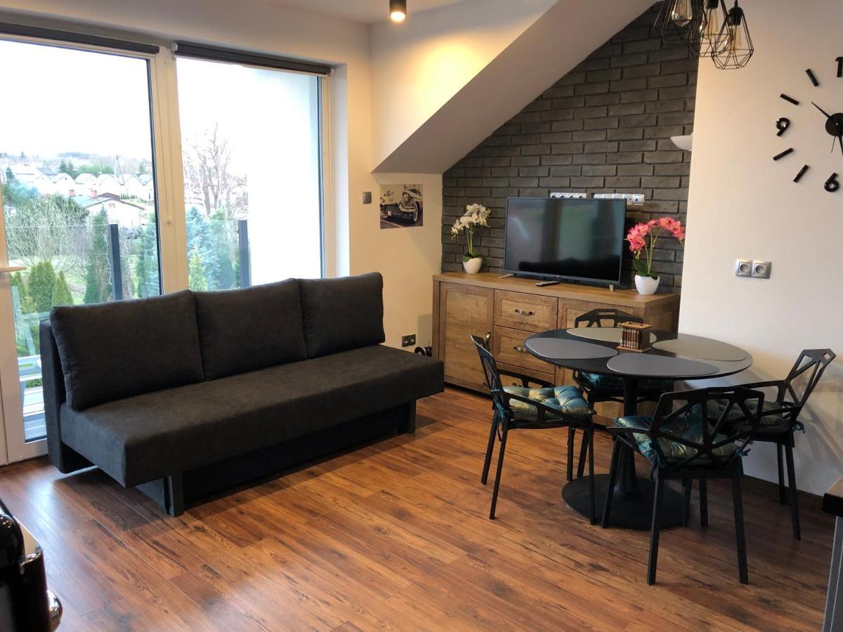 Apartament U Maksa W Slonecznych Apartamentach 尤斯托尼莫斯基 外观 照片